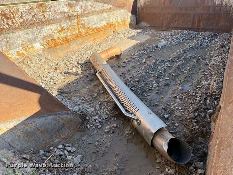 image for item FB8903 2018 Freightliner 114SD dump truck