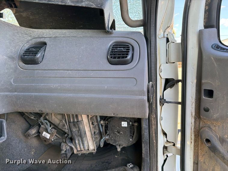 image for item FB8903 2018 Freightliner 114SD dump truck