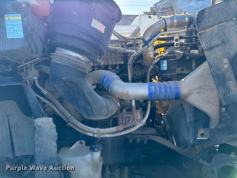 image for item FB8903 2018 Freightliner 114SD dump truck
