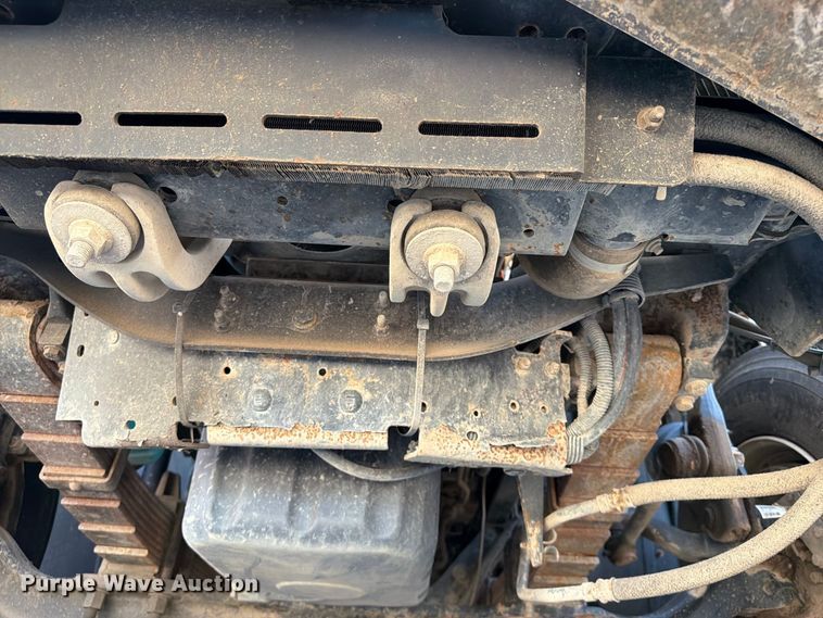 image for item FB8903 2018 Freightliner 114SD dump truck
