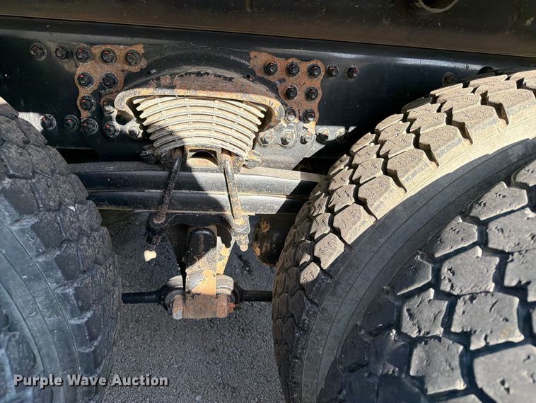 image for item FB8903 2018 Freightliner 114SD dump truck