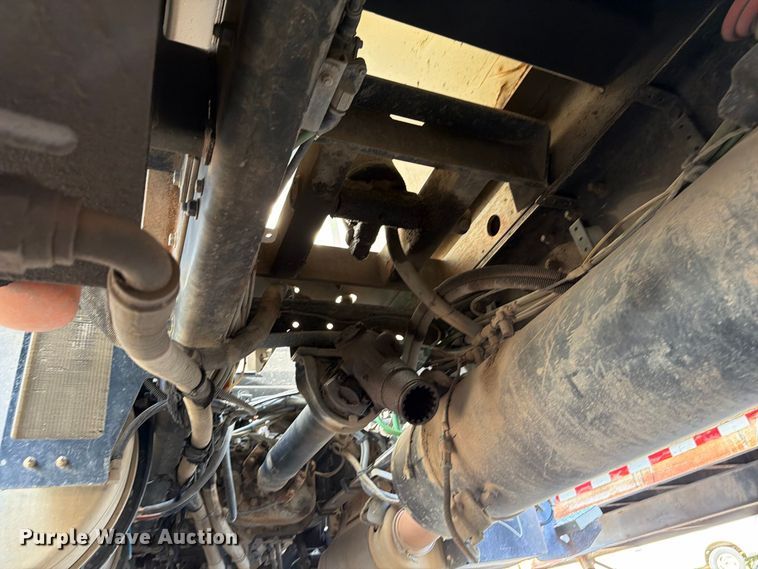image for item FB8903 2018 Freightliner 114SD dump truck