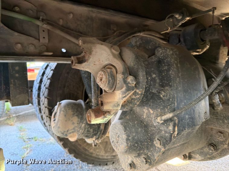 image for item FB8903 2018 Freightliner 114SD dump truck