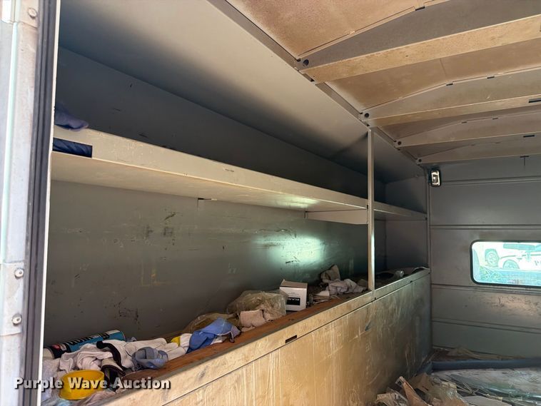 image for item FB8905 2011 Ford F350 Super Duty utility bed pickup truck