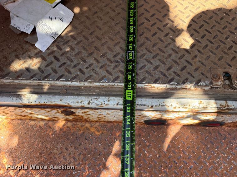 image for item FB8905 2011 Ford F350 Super Duty utility bed pickup truck