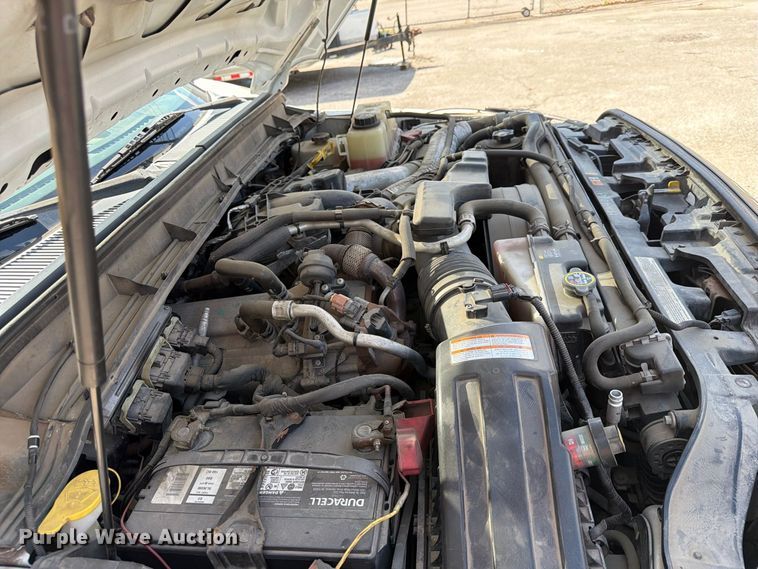 image for item FB8905 2011 Ford F350 Super Duty utility bed pickup truck