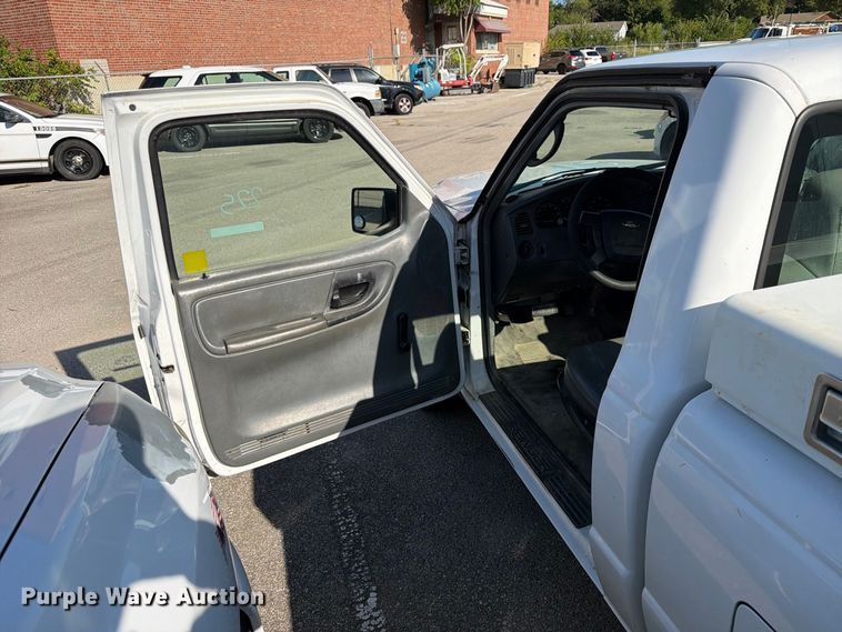 image for item FB8906 2008 Ford Ranger pickup truck