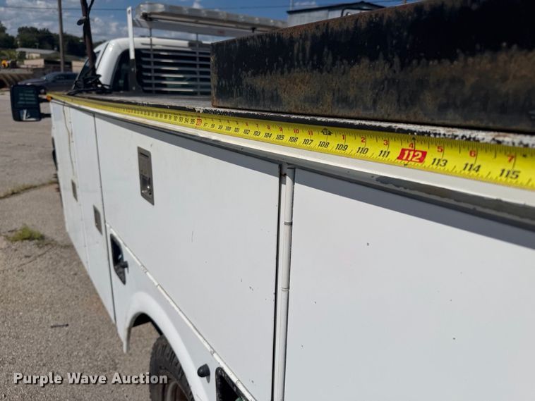 image for item FB8910 2015 Ford F350 Super Duty utility bed pickup truck