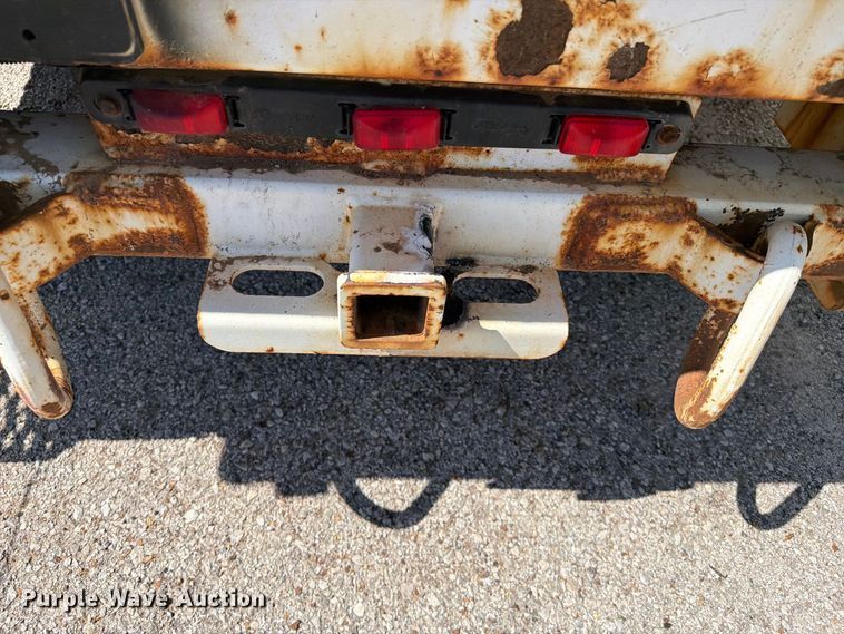 image for item FB8910 2015 Ford F350 Super Duty utility bed pickup truck