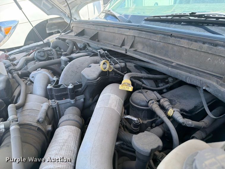 image for item FB8910 2015 Ford F350 Super Duty utility bed pickup truck