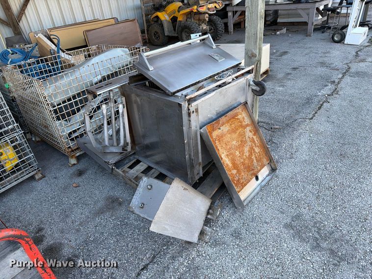 image for item FB8911 Wolf stove