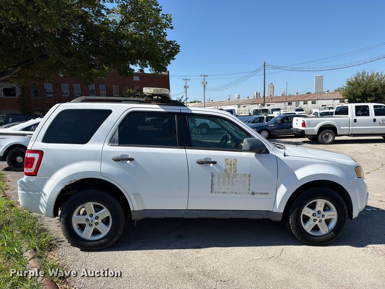 image for item FB8912 2010 Ford Escape SUV