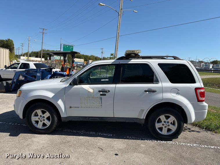 image for item FB8912 2010 Ford Escape SUV