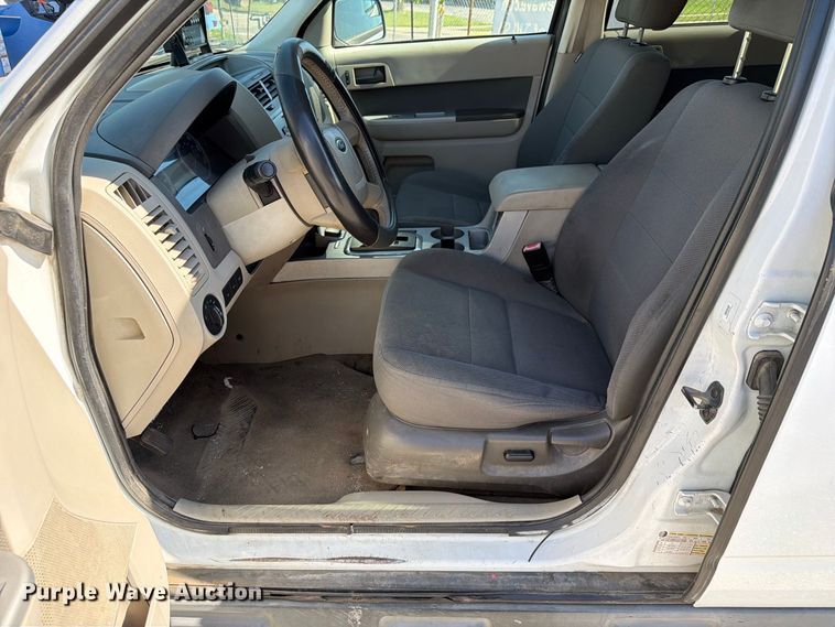 image for item FB8912 2010 Ford Escape SUV