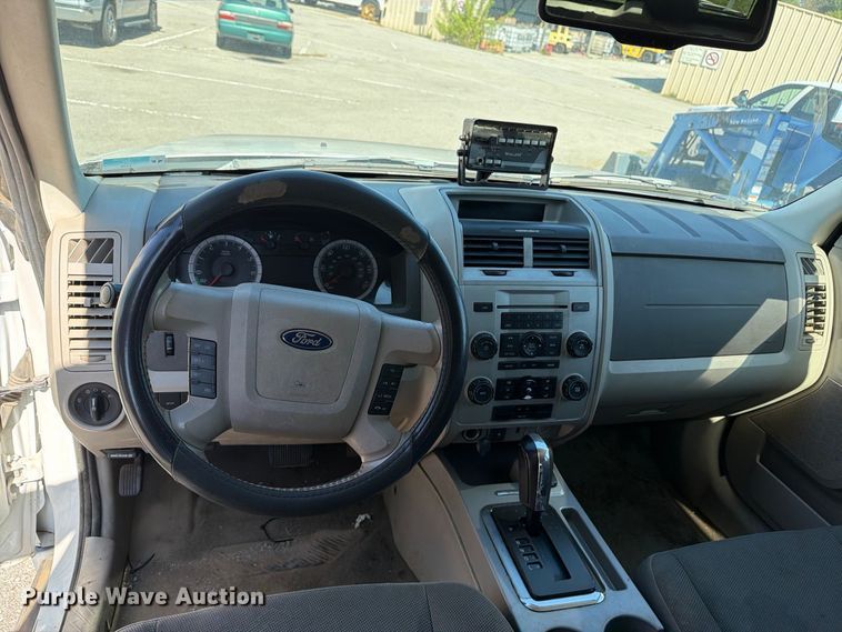 image for item FB8912 2010 Ford Escape SUV