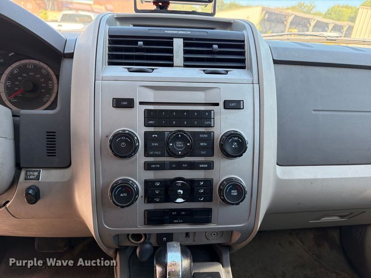 image for item FB8912 2010 Ford Escape SUV