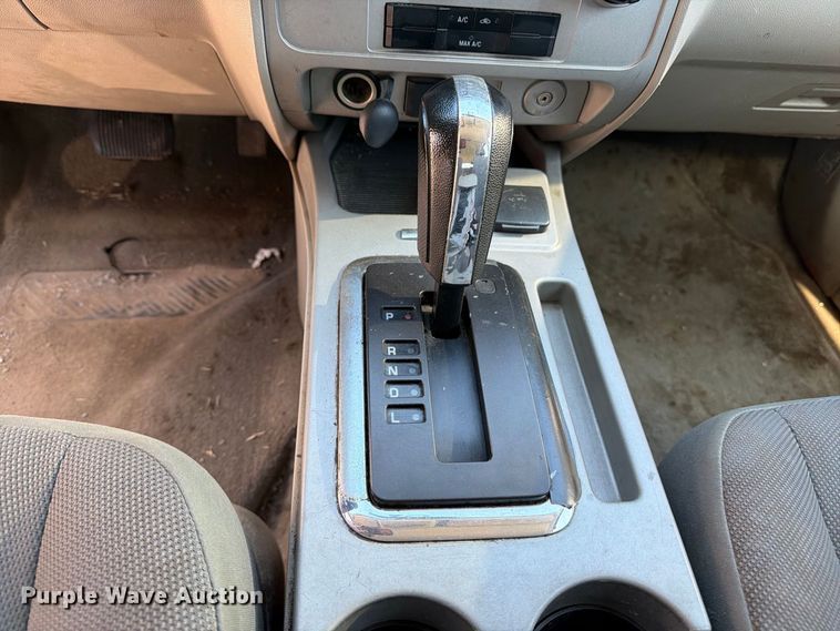 image for item FB8912 2010 Ford Escape SUV