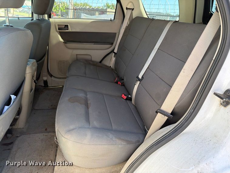 image for item FB8912 2010 Ford Escape SUV