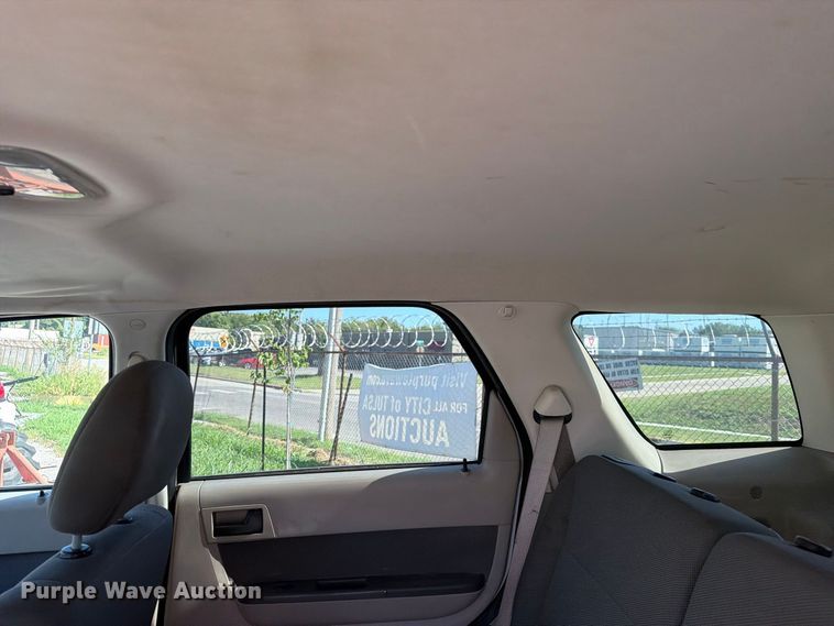image for item FB8912 2010 Ford Escape SUV