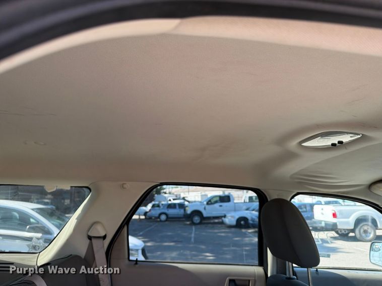 image for item FB8912 2010 Ford Escape SUV