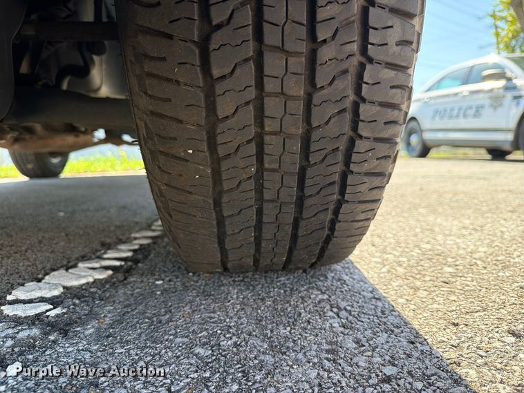 image for item FB8912 2010 Ford Escape SUV