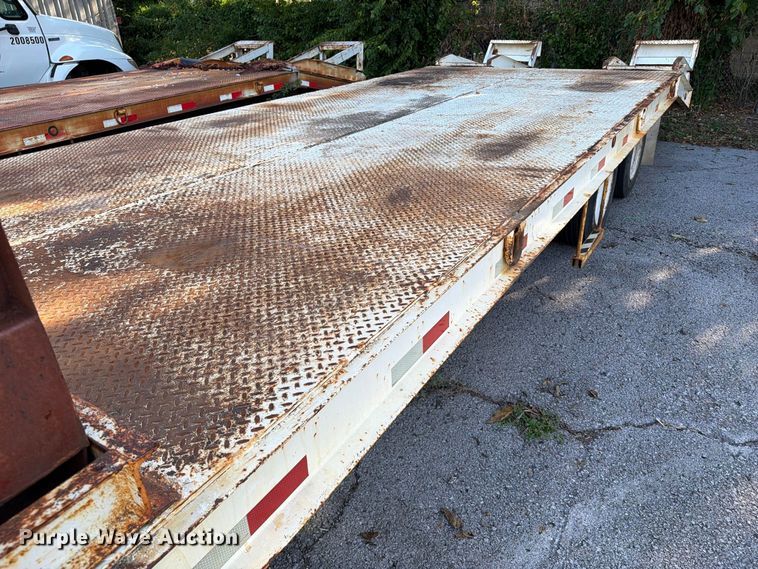 image for item FB8915 2016 Overbilt 40K equipment trailer