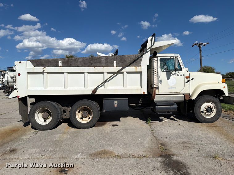 image for item FB8917 2002 International F2554 dump truck
