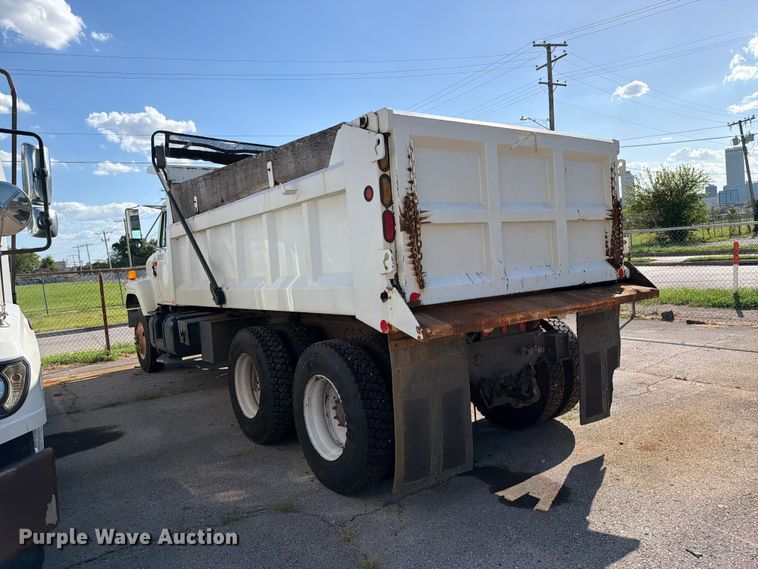 image for item FB8917 2002 International F2554 dump truck