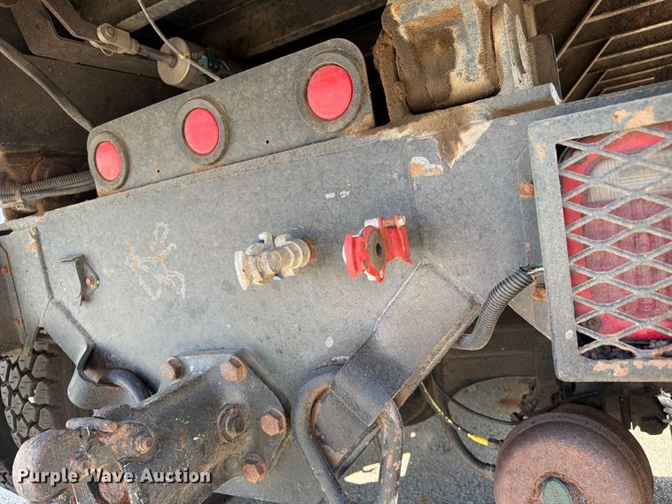 image for item FB8917 2002 International F2554 dump truck
