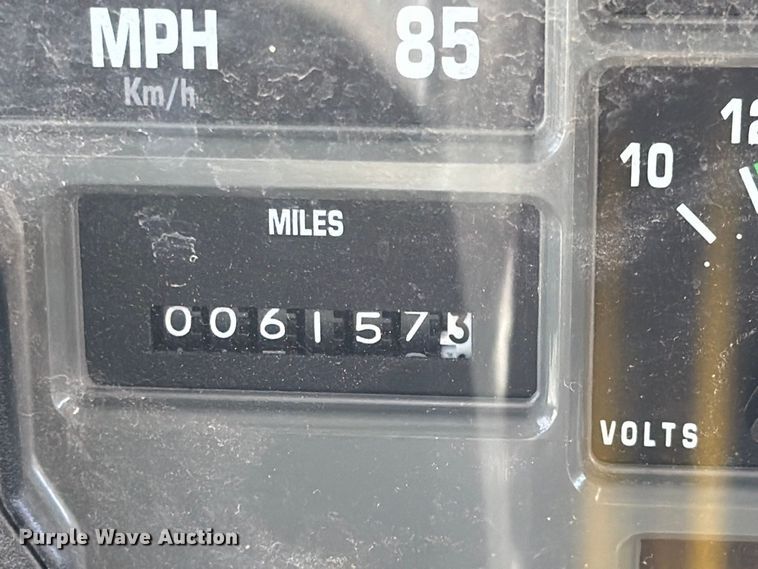 image for item FB8917 2002 International F2554 dump truck