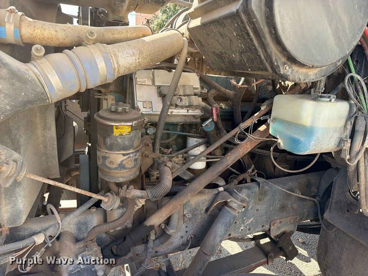 image for item FB8917 2002 International F2554 dump truck