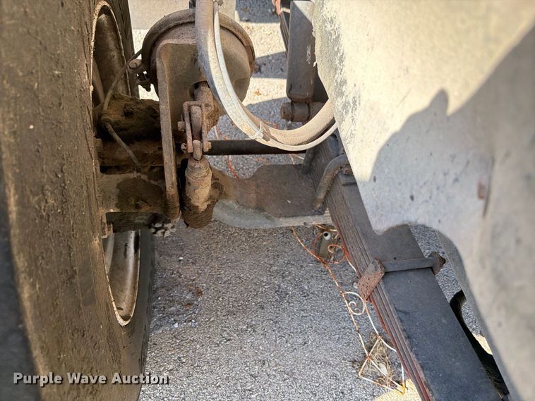 image for item FB8917 2002 International F2554 dump truck