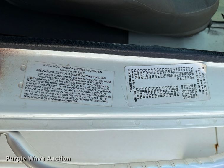 image for item FB8917 2002 International F2554 dump truck