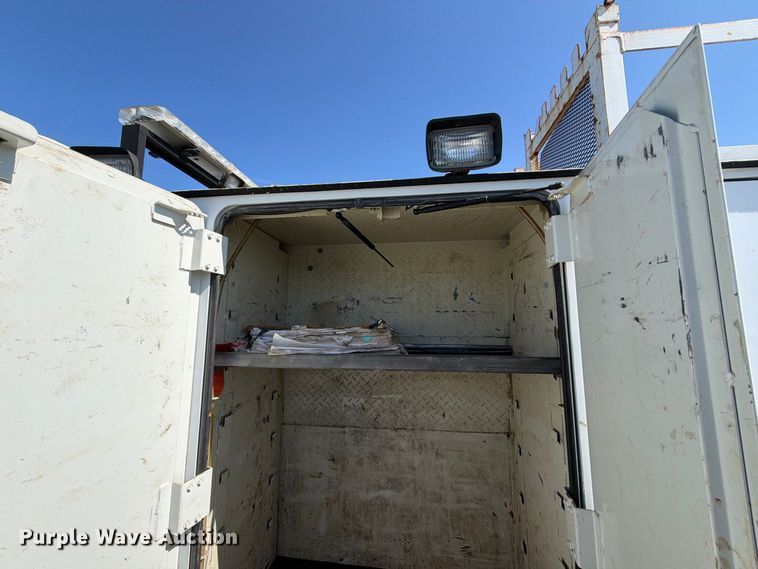 image for item FB8918 2016 International 7400 utility / service truck