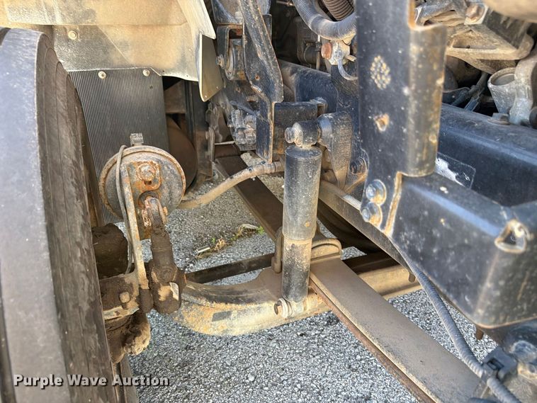 image for item FB8918 2016 International 7400 utility / service truck