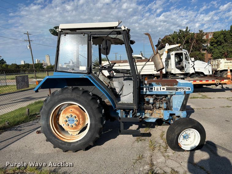 image for item FB8919 1995 Ford 3430 tractor