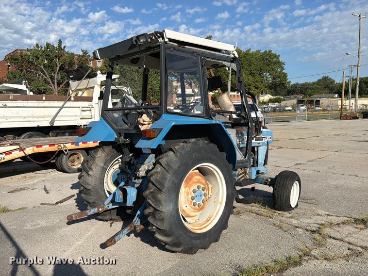 image for item FB8919 1995 Ford 3430 tractor