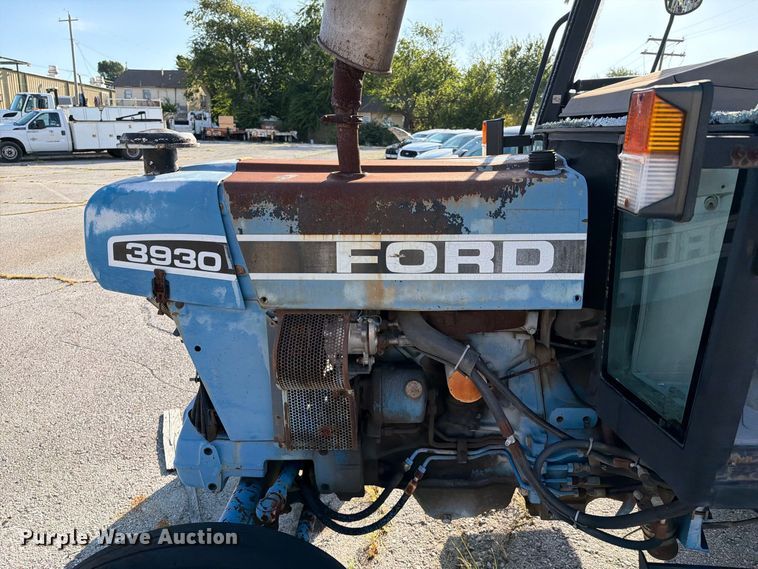 image for item FB8919 1995 Ford 3430 tractor