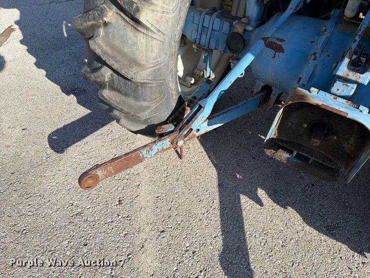 image for item FB8919 1995 Ford 3430 tractor