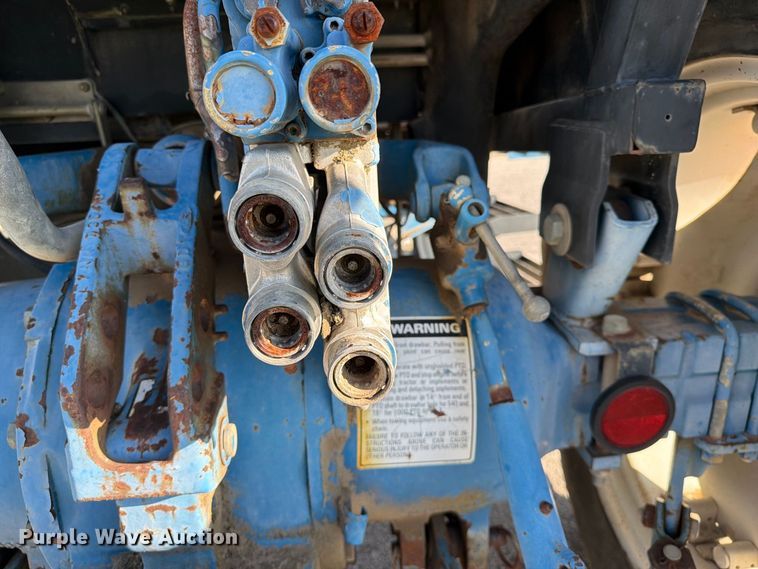 image for item FB8919 1995 Ford 3430 tractor