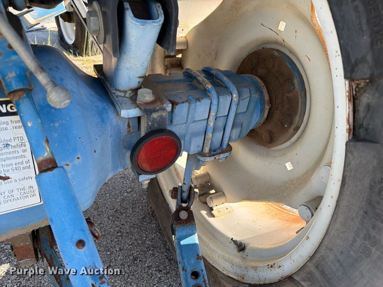 image for item FB8919 1995 Ford 3430 tractor
