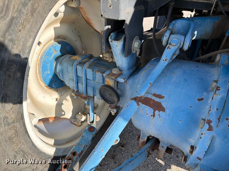 image for item FB8919 1995 Ford 3430 tractor