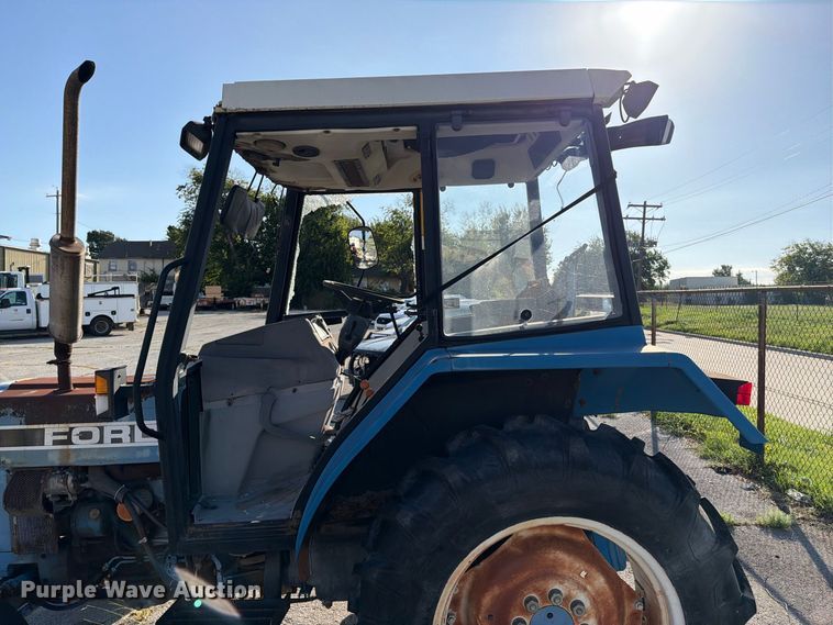image for item FB8919 1995 Ford 3430 tractor