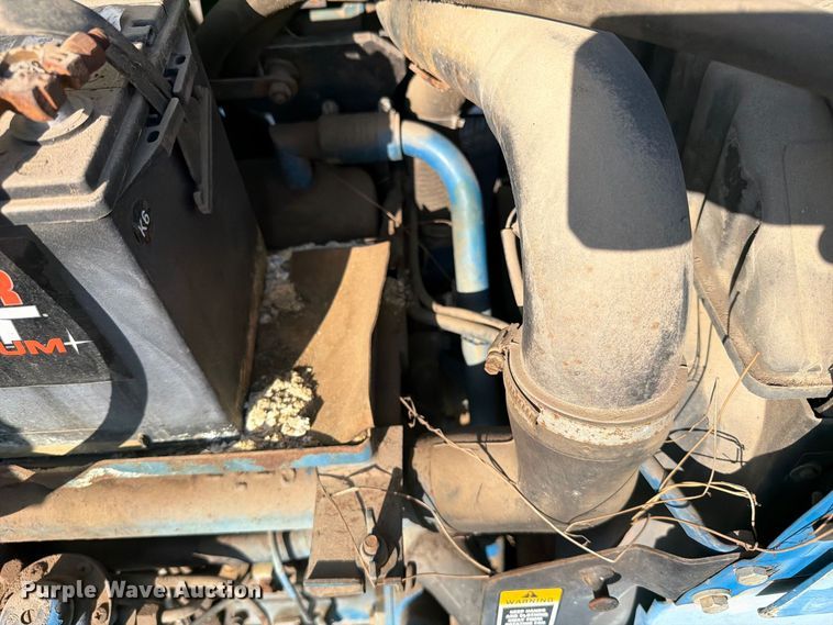 image for item FB8919 1995 Ford 3430 tractor
