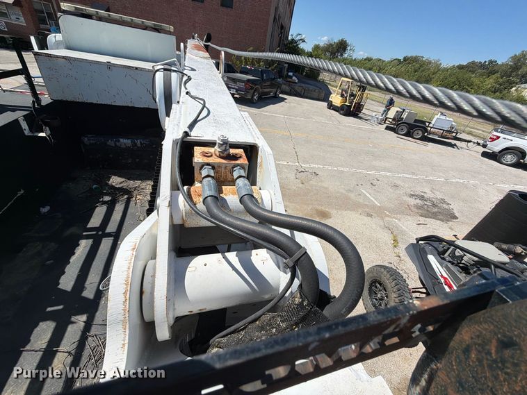image for item FB8921 2011 International WorkStar 7400 utility / service truck