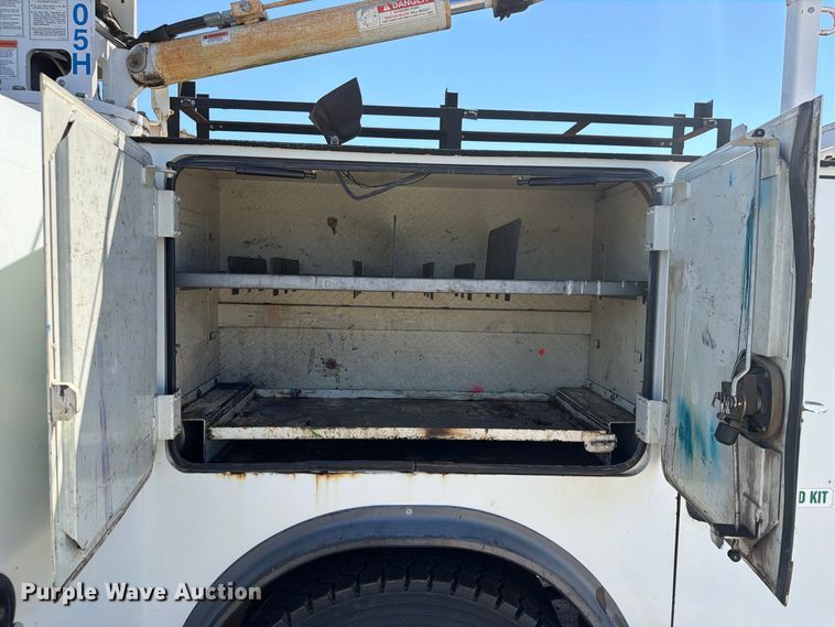 image for item FB8921 2011 International WorkStar 7400 utility / service truck