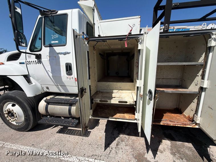 image for item FB8921 2011 International WorkStar 7400 utility / service truck