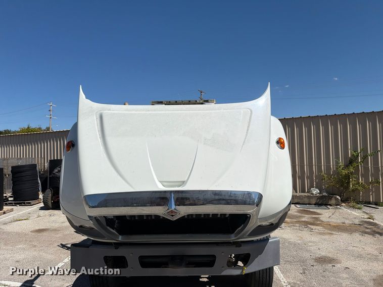 image for item FB8921 2011 International WorkStar 7400 utility / service truck