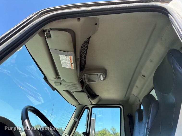 image for item FB8921 2011 International WorkStar 7400 utility / service truck