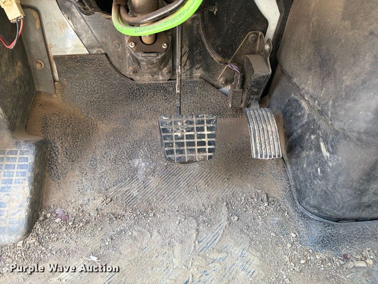 image for item FB8921 2011 International WorkStar 7400 utility / service truck